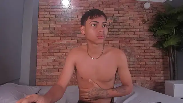 Snapshot of adam_piarse01 chatting on December 2025 09:13:02 PM adam piarse01 online show from December 2025 09:13:02 PM