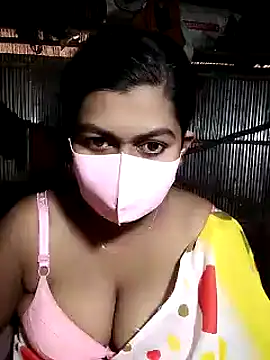 Snapshot of YERY_HOT chatting on January 2025 06:33:01 AM YERY HOT online show from January 2025 06:33:01 AM