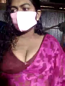 Snapshot of YERY_HOT chatting on February 2025 07:20:01 AM YERY HOT online show from February 2025 07:20:01 AM