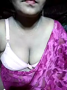 Snapshot of YERY_HOT chatting on February 2025 04:56:02 PM YERY HOT online show from February 2025 04:56:02 PM