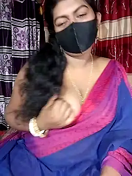 Snapshot of YERY_HOT chatting on September 2025 05:18:01 PM YERY HOT online show from September 2025 05:18:01 PM