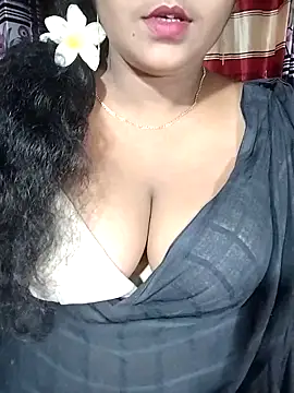 Snapshot of YERY_HOT chatting on October 2025 06:06:01 PM YERY HOT online show from October 2025 06:06:01 PM