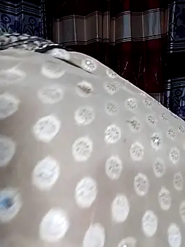 Snapshot of YERY_HOT chatting on November 2025 05:14:01 PM YERY HOT online show from November 2025 05:14:01 PM