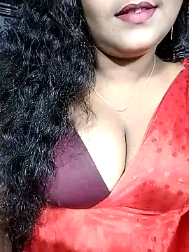 Snapshot of YERY_HOT chatting on November 2025 05:57:01 PM YERY HOT online show from November 2025 05:57:01 PM