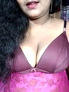 Snapshot of YERY_HOT chatting on November 2025 05:49:01 PM YERY HOT online show from November 2025 05:49:01 PM