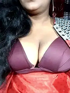 Snapshot of YERY_HOT chatting on January 2026 04:42:02 PM YERY HOT online show from January 2026 04:42:02 PM