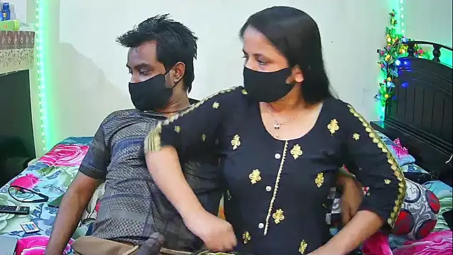 Hot Nila online show from February 2026 04:40:01 PM