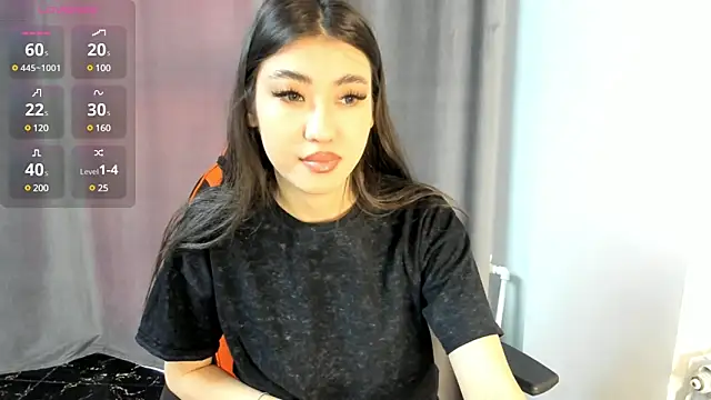 Snapshot of EclipseEve chatting on January 2025 06:02:02 AM EclipseEve online show from January 2025 06:02:02 AM