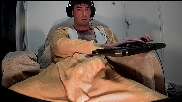 onesieboyx online show from January 2025 09:25:02 PM