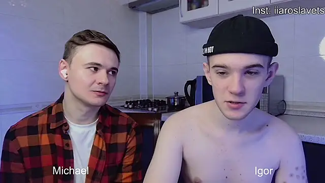 Snapshot of michael_sexdevil chatting on January 2025 12:17:02 PM michael sexdevil online show from January 2025 12:17:02 PM