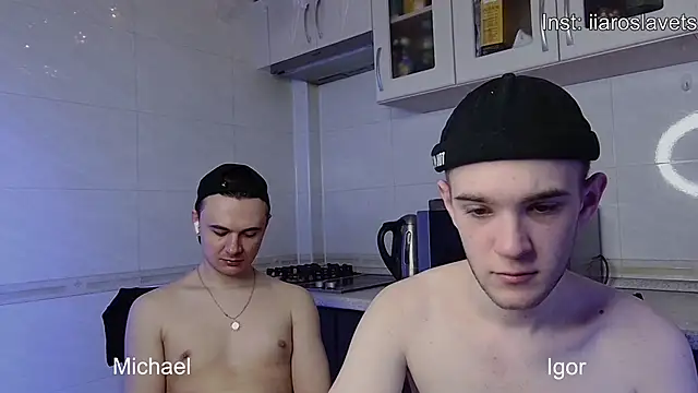 Snapshot of michael_sexdevil chatting on January 2025 12:18:01 PM michael sexdevil online show from January 2025 12:18:01 PM