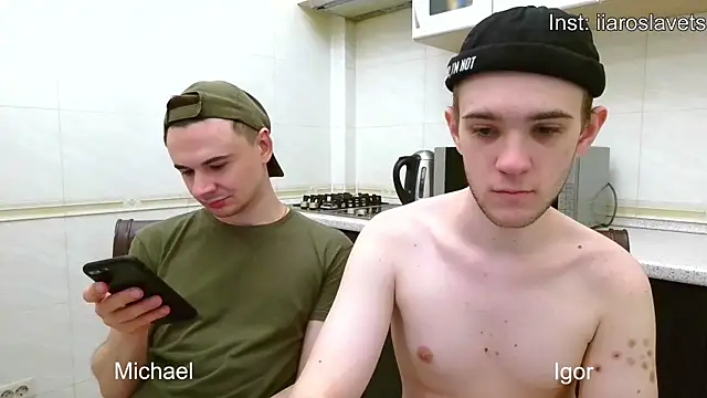 Snapshot of michael_sexdevil chatting on February 2025 12:48:01 PM michael sexdevil online show from February 2025 12:48:01 PM