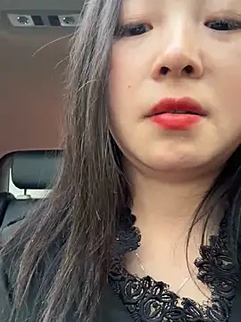 Snapshot of SSSniang- chatting on January 2025 12:45:02 PM SSSniang- online show from January 2025 12:45:02 PM