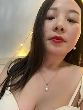 Snapshot of SSSniang- chatting on February 2025 12:17:02 PM SSSniang- online show from February 2025 12:17:02 PM