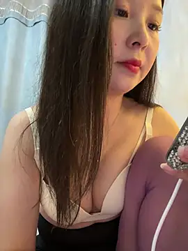 Snapshot of SSSniang- chatting on February 2025 12:15:02 PM SSSniang- online show from February 2025 12:15:02 PM