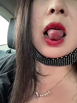 Snapshot of SSSniang- chatting on March 2025 05:50:02 AM SSSniang- online show from March 2025 05:50:02 AM