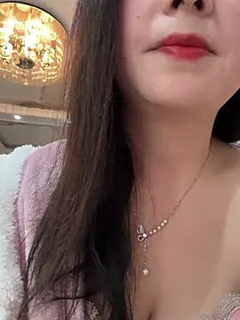 Snapshot of SSSniang- chatting on March 2025 06:18:02 AM SSSniang- online show from March 2025 06:18:02 AM