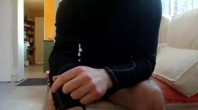 Snapshot of coquin5995 chatting on February 2025 07:10:01 AM coquin5995 online show from February 2025 07:10:01 AM