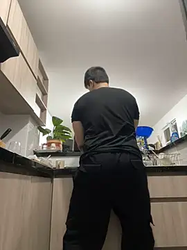 Snapshot of Thom_Ohtani chatting on January 2025 12:22:02 AM Thom Ohtani online show from January 2025 12:22:02 AM