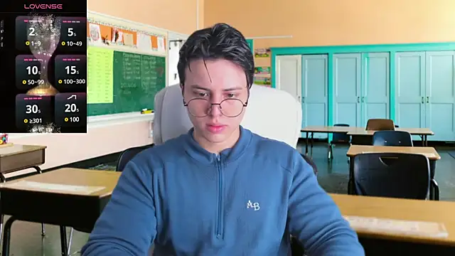 Snapshot of Thom_Ohtani chatting on February 2025 02:27:02 PM Thom Ohtani online show from February 2025 02:27:02 PM