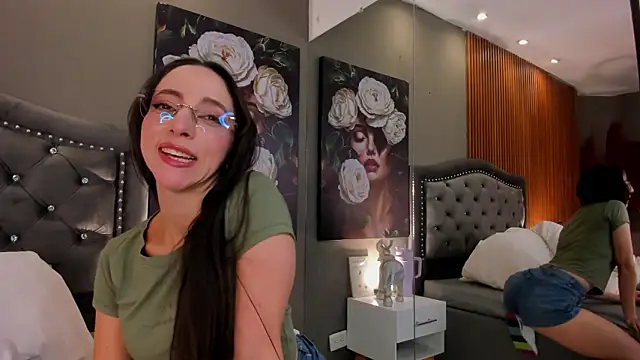 Snapshot of KimStone1 chatting on March 2026 02:04:02 AM KimStone1 online show from March 2026 02:04:02 AM