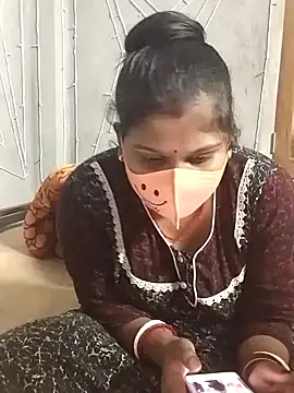 Snapshot of nikitacute23 chatting on January 2025 04:40:01 PM nikitacute23 online show from January 2025 04:40:01 PM