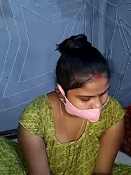 Snapshot of nikitacute23 chatting on January 2025 08:18:02 AM nikitacute23 online show from January 2025 08:18:02 AM