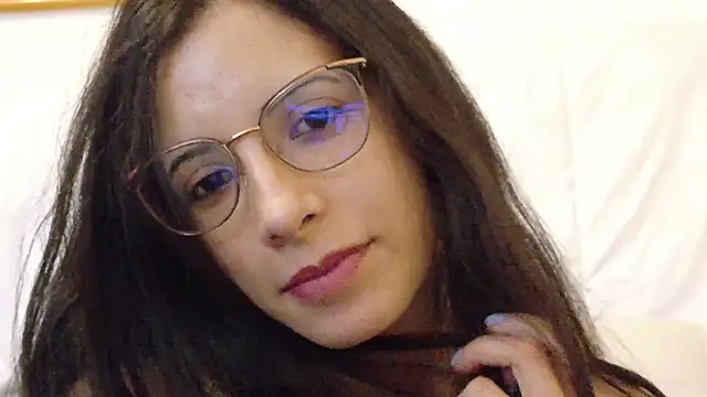 Snapshot of amabel_zambrano chatting on March 2025 02:48:02 PM amabel zambrano online show from March 2025 02:48:02 PM