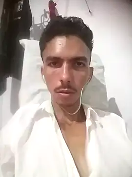 MagrinhoSaradoo online show from March 2025 11:32:02 PM