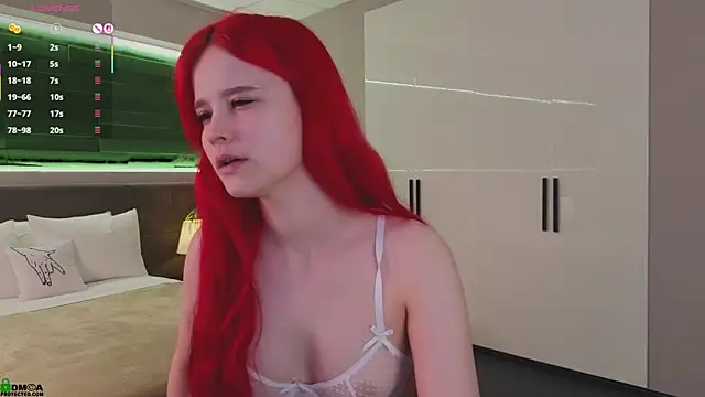 Rina Red online show from November 2025 01:33:02 AM