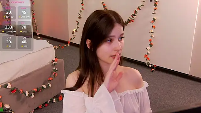 Snapshot of Rina_Red chatting on March 2026 01:42:02 AM Rina Red online show from March 2026 01:42:02 AM