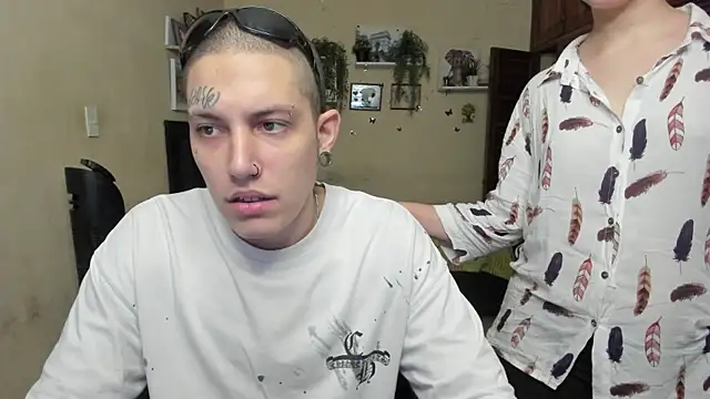 Snapshot of Blondandtattoofaced chatting on February 2025 02:35:02 PM Blondandtattoofaced online show from February 2025 02:35:02 PM