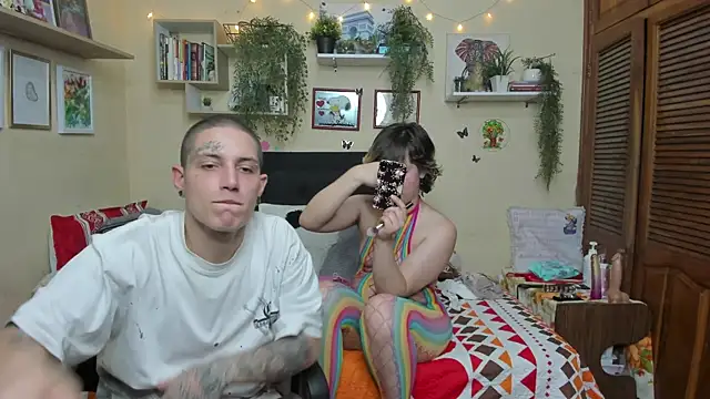 Snapshot of Blondandtattoofaced chatting on February 2025 02:45:02 AM Blondandtattoofaced online show from February 2025 02:45:02 AM