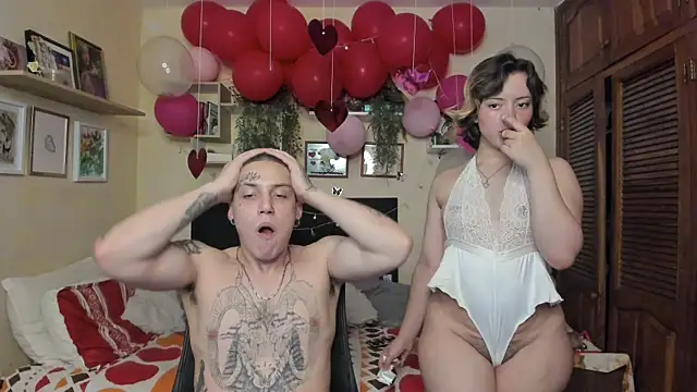 Snapshot of Blondandtattoofaced chatting on February 2025 03:53:01 AM Blondandtattoofaced online show from February 2025 03:53:01 AM