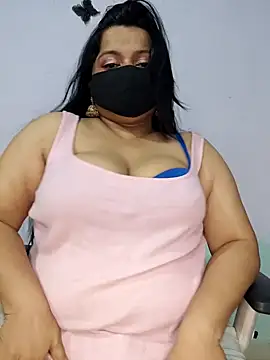 Snapshot of BigAssSarah chatting on March 2026 01:37:02 PM BigAssSarah online show from March 2026 01:37:02 PM