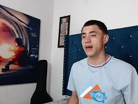 Snapshot of Cris_steban1 chatting on February 2026 10:03:02 PM Cris steban1 online show from February 2026 10:03:02 PM