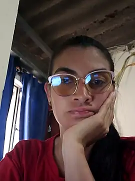 Snapshot of blue_and_whithe chatting on March 2026 08:10:01 PM blue and whithe online show from March 2026 08:10:01 PM