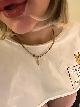 Maya mimi online show from January 2026 06:44:02 PM