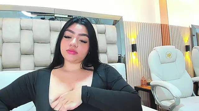 Snapshot of ashlyn_parker chatting on February 2025 07:47:02 PM ashlyn parker online show from February 2025 07:47:02 PM