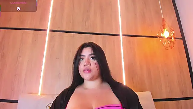 Snapshot of ashlyn_parker chatting on December 2025 08:46:01 PM ashlyn parker online show from December 2025 08:46:01 PM