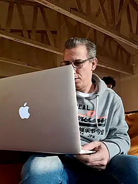 dimitrimarek online show from January 2025 03:27:01 PM