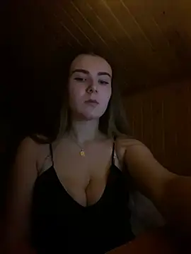 mewKate online show from March 2025 05:31:01 PM