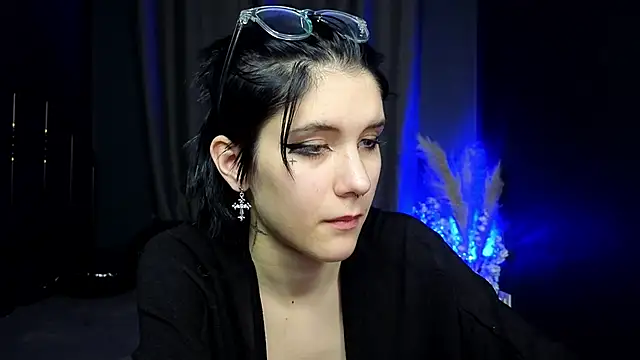 Snapshot of Hyeon_Jin chatting on March 2025 08:27:02 PM Hyeon Jin online show from March 2025 08:27:02 PM