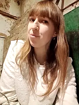 Snapshot of Calibers2932 chatting on February 2025 03:42:01 PM Calibers2932 online show from February 2025 03:42:01 PM