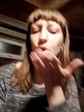 Snapshot of Calibers2932 chatting on March 2025 05:49:02 PM Calibers2932 online show from March 2025 05:49:02 PM