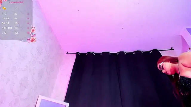 NAHIARA LEE online show from September 2025 11:56:01 AM