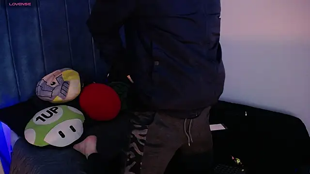 Snapshot of AlecLightwood_ chatting on January 2025 02:41:01 PM AlecLightwood online show from January 2025 02:41:01 PM