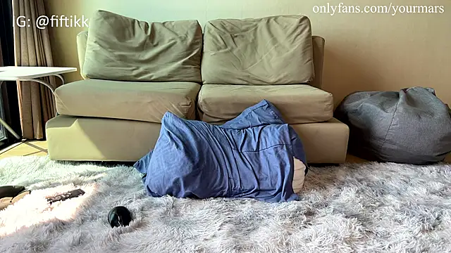 YourMarsLove online show from February 2025 03:30:01 AM