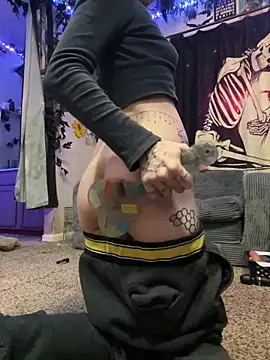 trashbrat online show from April 2026 06:00:02 AM