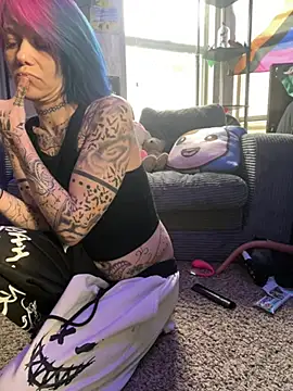 trashbrat online show from April 2026 11:32:02 PM